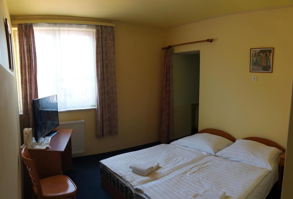 Corvin Hotel Győr Rom bilde