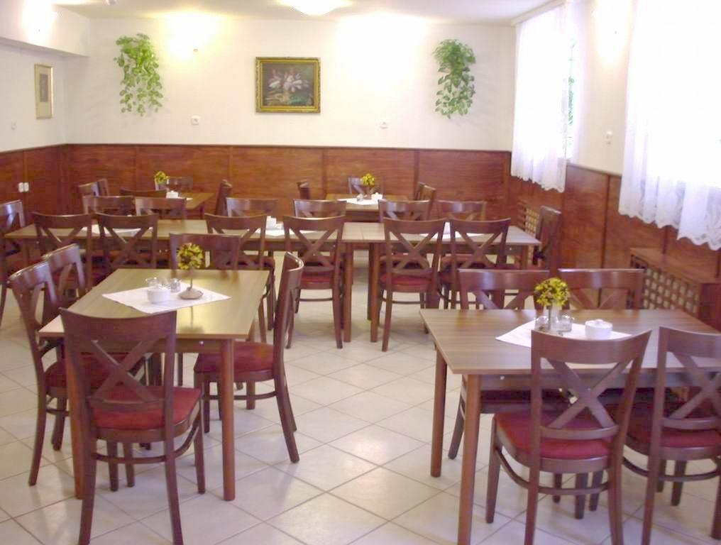 Corvin Hotel Győr Eksteriør bilde